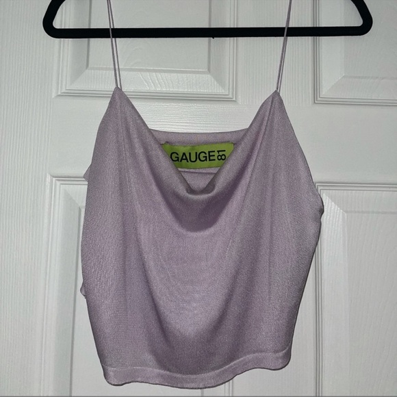 GAUGE81 Ariana Lavender Silky Crop Tank - Picture 2 of 3
